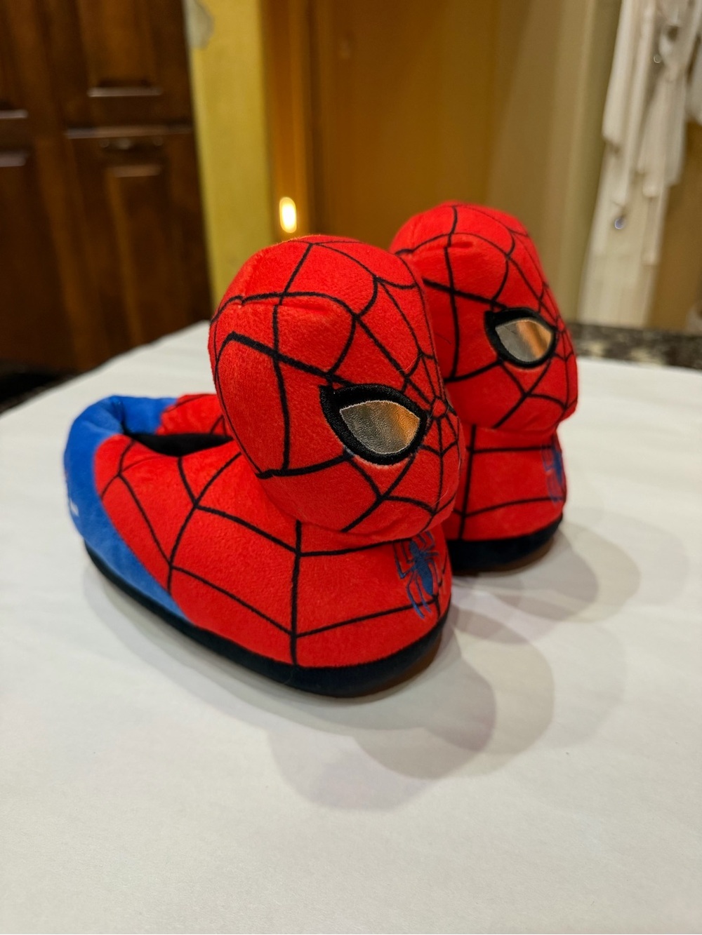 Spider-Man Red & Blue Kids Plush Slippers 9/10